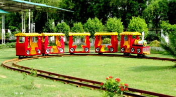 Swing Associates Fiber Electric Toy Train, For Playing, Style : Antique