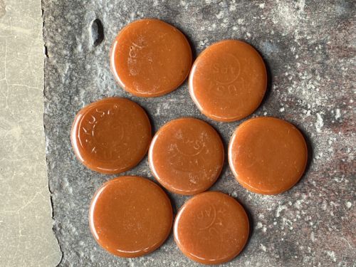 Shellac Button, Purity : 100 %