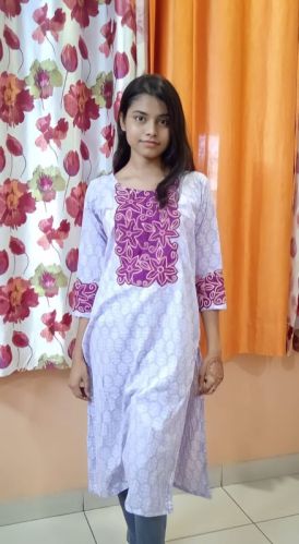 Plain Embroidered Kurti, Size : Large