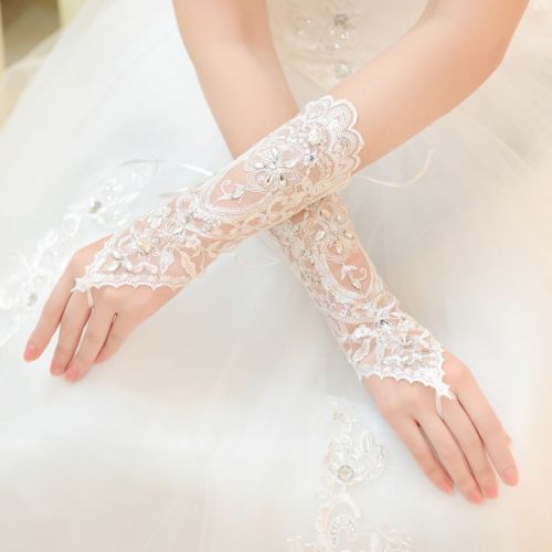 Net Bridal Gloves, Size : M