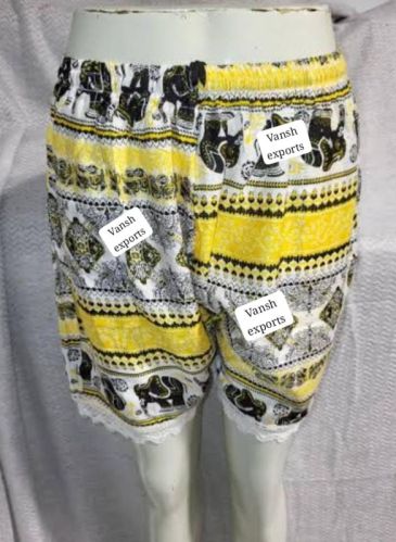 Women Printed Short, Size : XL