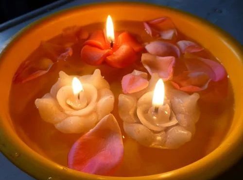 Flower Paraffin Wax Decorative Floating Candles, For Fine Finished, Attractive Pattern, Color : Multicolor