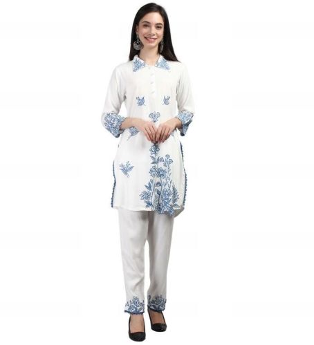 Collar Neck Embroidered Rayon Corset, Technics : Hand Made