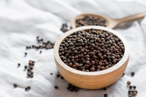 Granules Black Pepper, For Cooking, Grade Standard : Food Grade