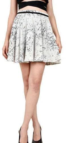 Machine Made Polyester Ladies Short Skirt, For Easy Wash, Anti-Wrinkle, Shrink-Resistant, Age Group : Adults