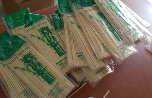 Creamy Disposable Bamboo Skewer, For Event, Party, Restaurant, Home, Packaging Type : Box