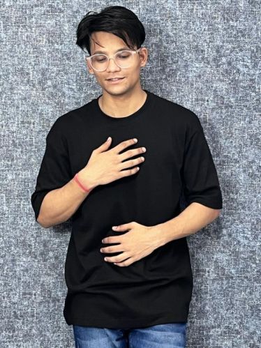 Uniqlo Cotton T Shirts, Size : M, L, Xl