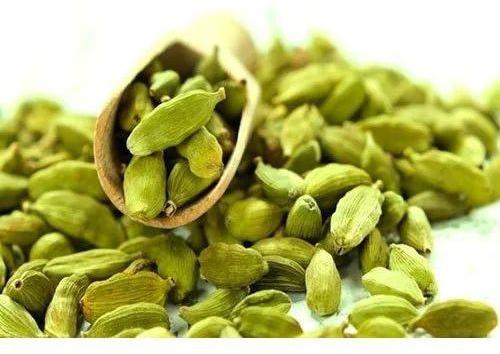 Natural Green Cardamom, Packaging Type : Paper Box, Plastic Packet
