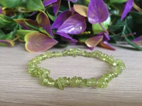 Marka Jewelry Peridot Chips Bracelet For Healing