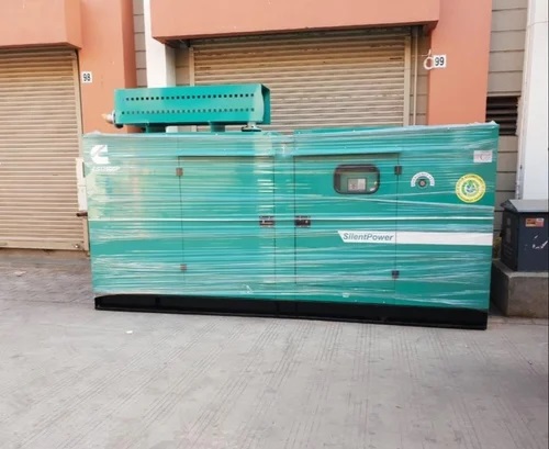 Cummins 3-Phase Diesel Generator, Fuel Tank Capacity : 145 Kg