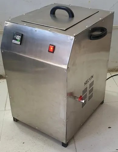 Single Phase 50-60 Hz Electric Heated Bath Circulator, For Laboratory, Voltage : 220 V