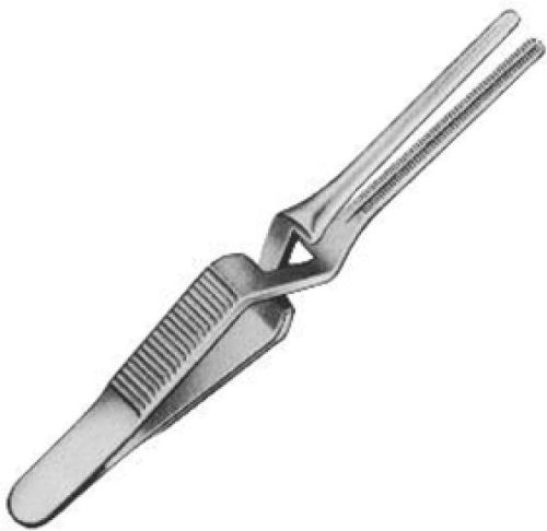 Metal Bulldog Clamp, For Diagnostic Surgery, Surgical Instruments, Feature : Durable, Easy To Use