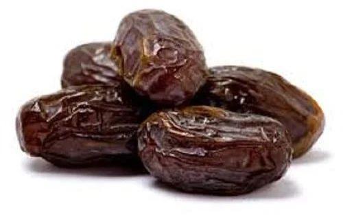 Fresh Dates, For Human Consumption, Packaging Type : Vacuum Bag, Plastic Box