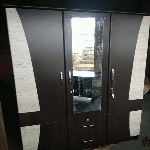 Wooden Bedroom Wardrobe, Door Type : Hinged