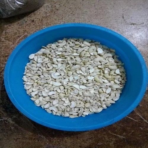 Organic Cashew Nuts, Shelf Life : 12 Months