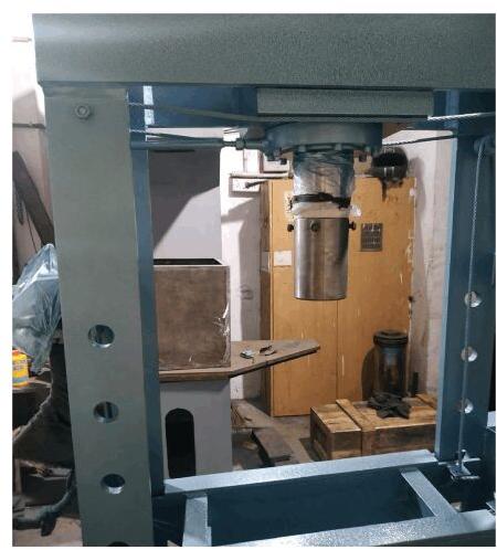 100 Ton Power Operated Hydraulic Press Machine