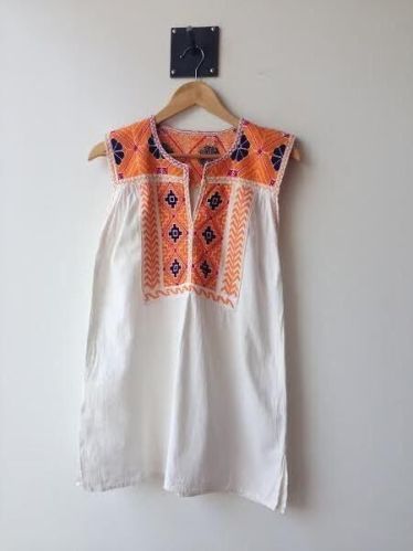 Ladies Embroidered Tunic, Gender : Females