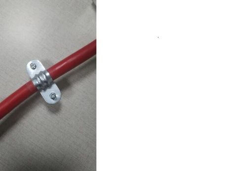 White Dyena SS Saddle, Design : Standard