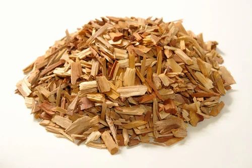 Brown Wood Chips, For Industrial Use, Feature : Light Weight