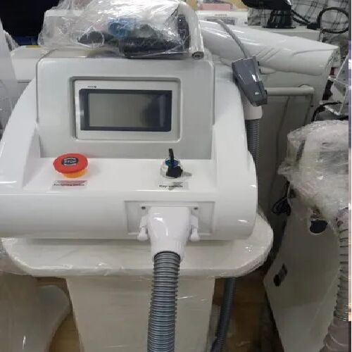 Portable Tattoo Removal Machine, Voltage : 230V