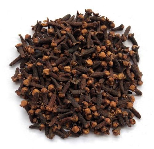 Brown Whole Natural Dry Cloves, Packaging Size : 40-50kg