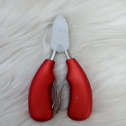 30g Nail Scissors, Feature : Rustproof