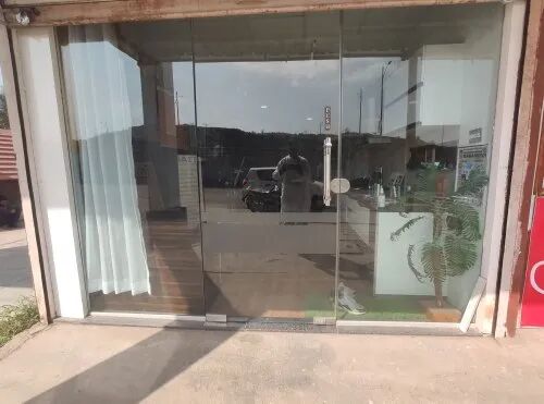 Plain Toughened Glass Partition, For Office, Hotel