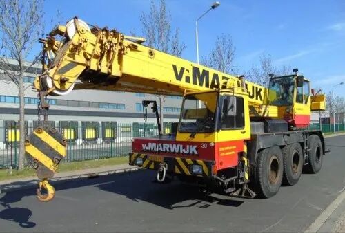 Liebherr Telescopic Cranes, Color : Yellow