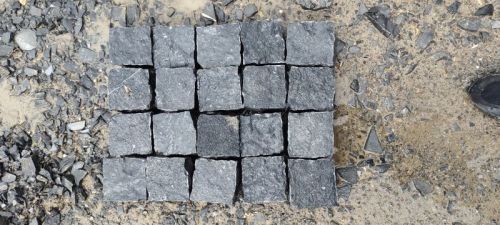 Sandstone Black Cobbles, Feature : Perfect Shape