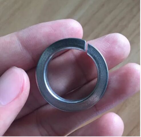 Round-sharpe  Mild Steel High Tensile Spring Washer