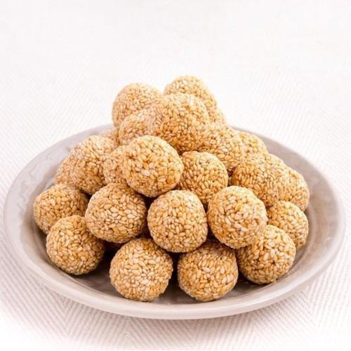 Organi Jaggery Sugar Sesame Til Laddu, Packaging Type : Container