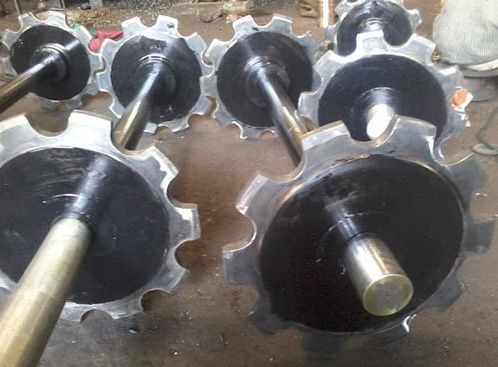 Conveyor Sprocket Shaft Assembly, For Industrial, Size : Standard