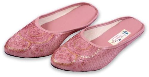 PVC Cotton Fabric Leather Ladies Ethnic Slipon Jutti, Occasion : Casual Wear, Party Wear, Wedding Wear