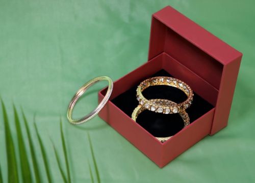 Kappa Cardboard Maroon Bangle Boxes, Feature : Long Lasting Shine, Fine Finishing