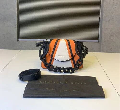 Charles Keith Plain IMPORTED Chain Ladies Bag, Size : REGULAR