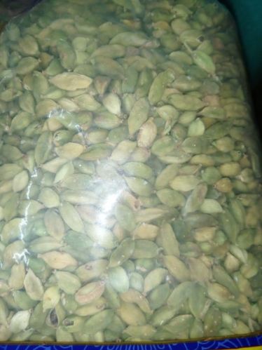 Raw Natural Green Cardamom