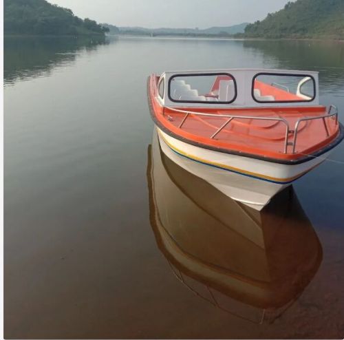 Shoreworld Multiple Petrol FRP Motor Boat, Seating Capacity : 6 Person