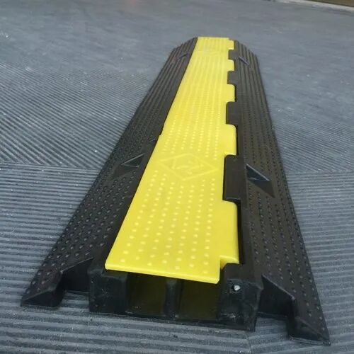 Rubber Floor Cable Protector, Size : 1000 X 250 X 45 Mm