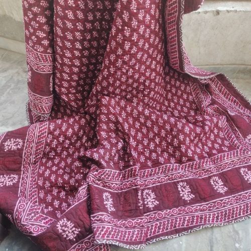 Cotton Red Bgru Print Bedspread, Feature : Anti Bacterial, Anti-Wrinkle, Comfortable, Impeccable Finish