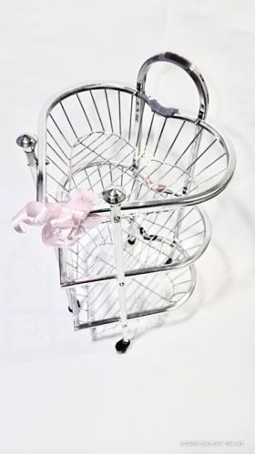 Stainless Steel Heart Shape Trolley Rack, Feature : Long Strength, High Quality, Heavy Duty, Fine Finish