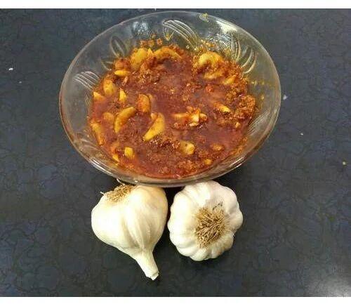 Homemade Garlic Pickle, Packaging Size : 1 Kg