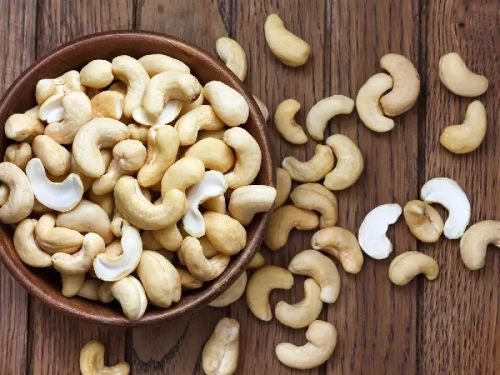 Curve OW-II Cashew Nuts, For Food, Packaging Size : 250gm, 500gm, 1kg, 20kg