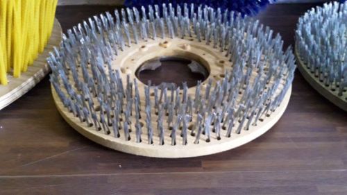 Round Wooden Wire Brush, Packaging Type : Carton Box