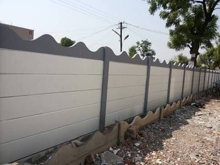 Grey Polished RCC Boundary Compound Wall, Feature : Durable, Quality Tested, Speedy Installation