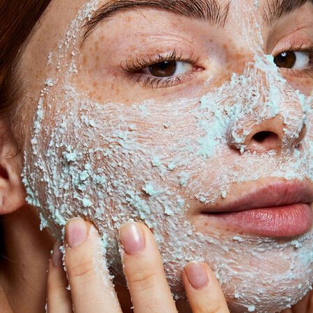 Aura Herbal Sea Salt Face Scrub, For Parlour, Personal, Gender : Unisex