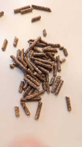 Brown Wooden 6mm Wood Pellet, For Burning, Feature : Eco-friendly