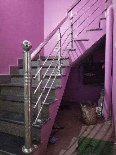 Jindal Silver mi07 Polished Stainless Steel Railing, For Staircase Use, Feature : Stylish