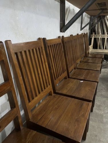 Polished Teak Wood Chair, Packaging Type : Brown