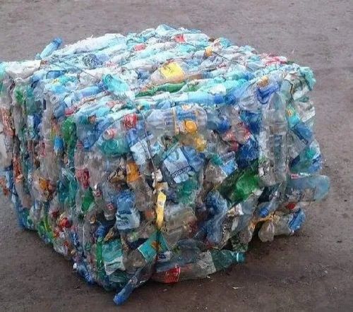 Used Plastic Oil Bottle Scrap, For Industrial, Style : Crushed, Hot Washed