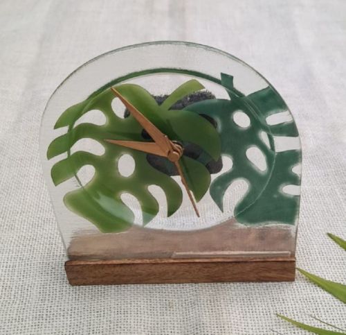 Transparent Round Palm Table Clock, Style : Antique